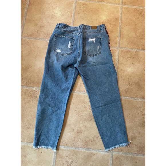 Bluenotes Mom Jeans - Picture 2 of 2